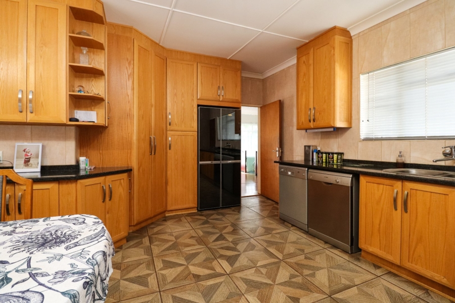 4 Bedroom Property for Sale in Flamwood North West